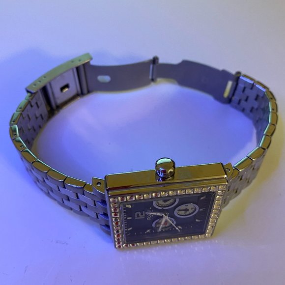 Fossil Women's Multifunction Blue Dial Watch - Picture 3 of 6